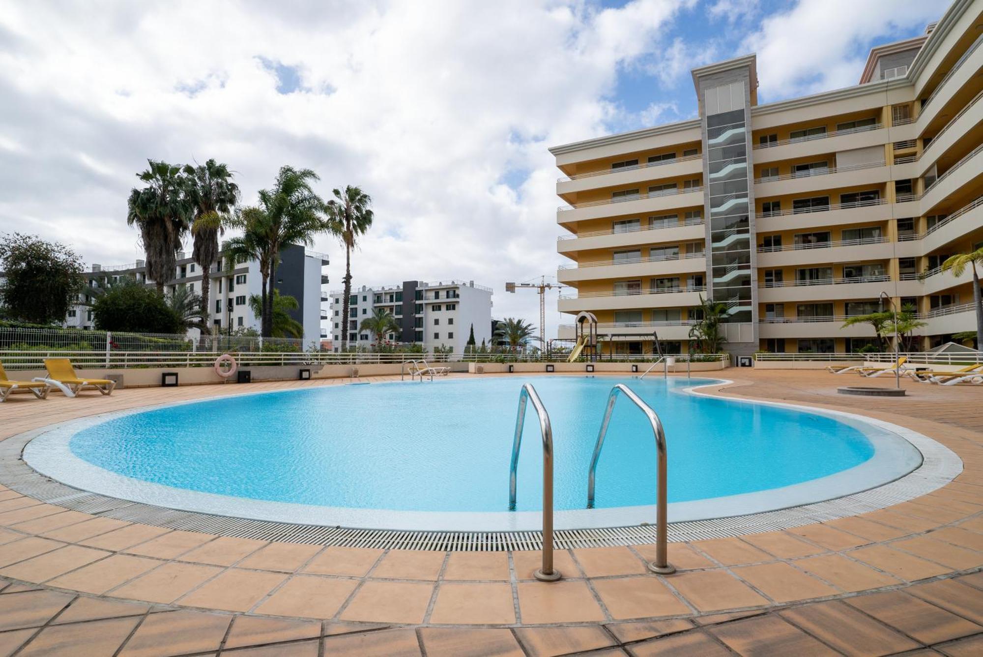Green Park Ajuda Apartment Funchal Dış mekan fotoğraf